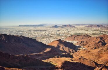 Madinah-view-from-the-top-of-Mount-Uhud-1